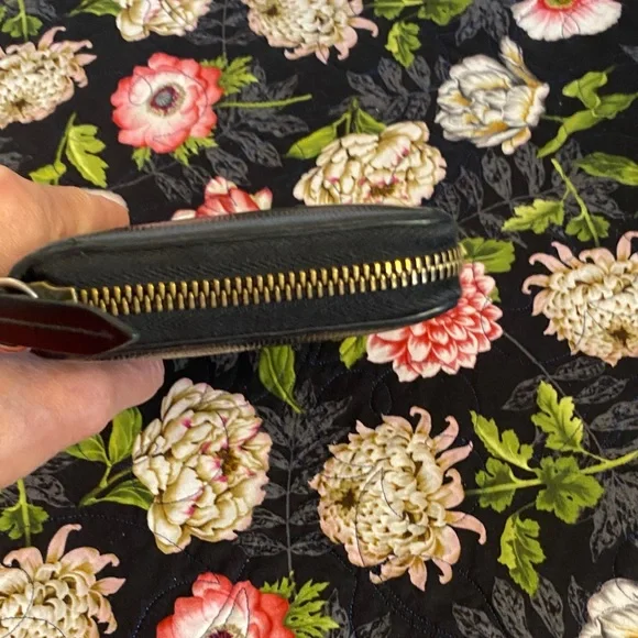 AUTH Gucci King Snake Black Long Zip wallet - Picture 6 of 16